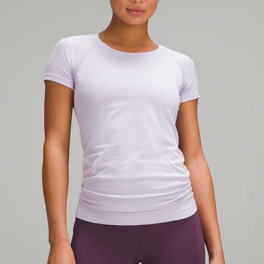 ✨Lululemon Swiftly Tech Short Sleeve Sz 8 Lavender Shirt 2.0✨
